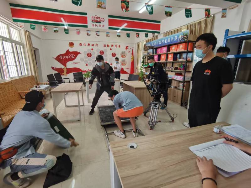 西秀区广告片拍摄公司：极简主义践行者，少即是多的视觉哲学